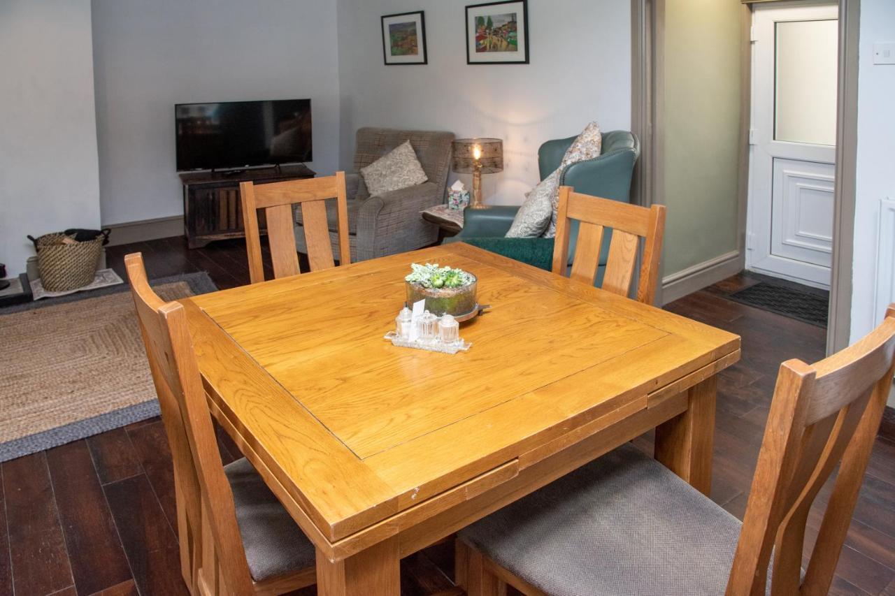 Work And Relax - Fast Wifi, Fireplace & Near Pub Newton Aycliffe Exterior foto